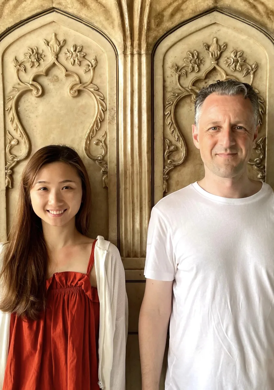 Ting and Aniel, Solipse hosts